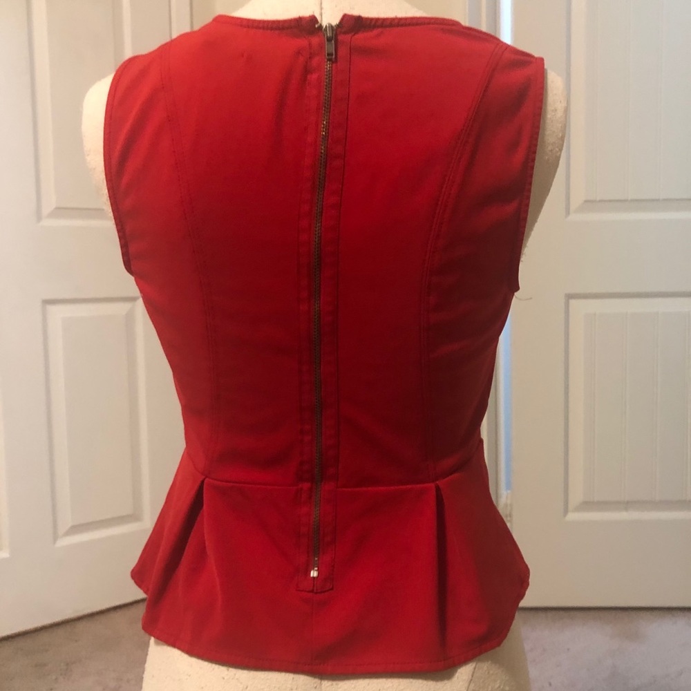 Red top - Picture 2 of 2